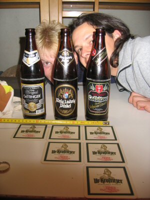 's Nachts in de Jeugdherberg nog even het Duitse bier testen (*blerg*).